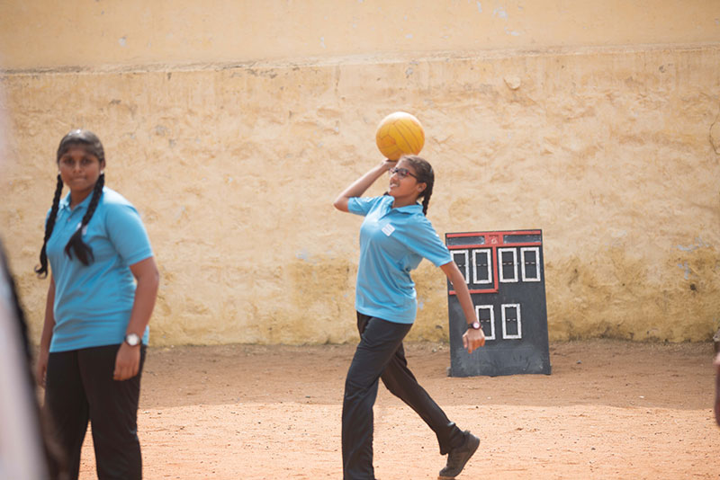 throwball playing image one - Suguna International School